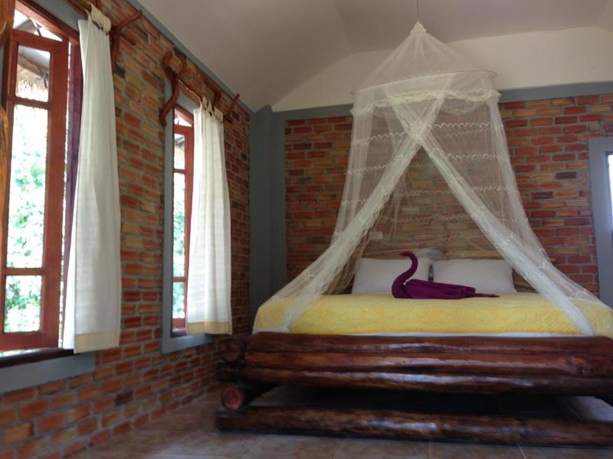 Golden Pearl Beach Resort Koh Jum Exterior photo